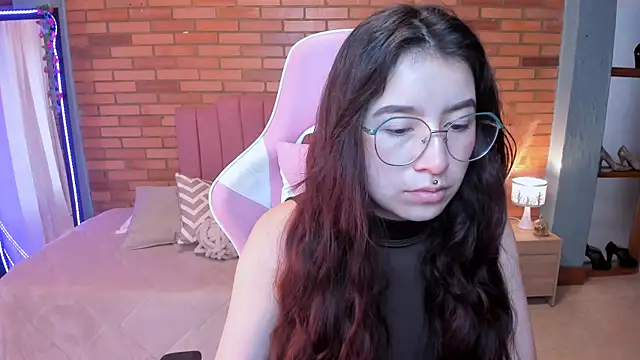 Snapshot of Amy_joones chatting on June 3, 2026, 11:46 am Amy joones online show from June 3, 2026, 11:46 am