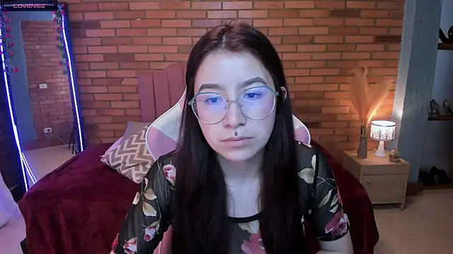 Snapshot of Amy_joones chatting on June 17, 2026, 11:34 am Amy joones online show from June 17, 2026, 11:34 am