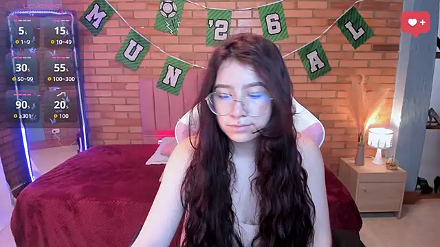 Snapshot of Amy_joones chatting on June 23, 2026, 11:41 am Amy joones online show from June 23, 2026, 11:41 am