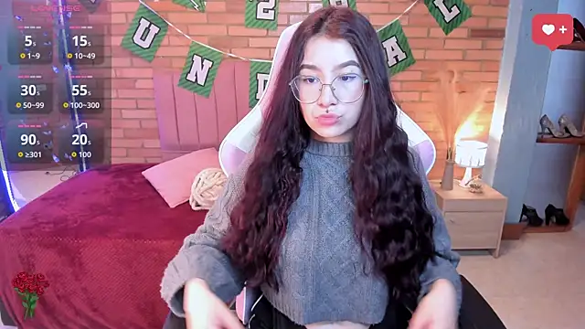 Snapshot of Amy_joones chatting on June 24, 2026, 11:42 am Amy joones online show from June 24, 2026, 11:42 am