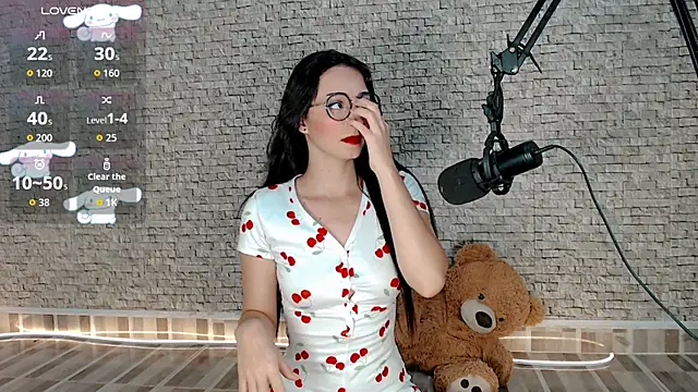 emma unu online show from June 6, 2026, 3:00 am