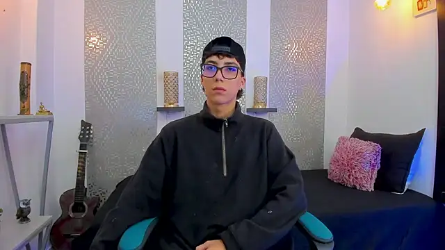 Nikolay Gregori online show from February 18, 2025, 4:15 am