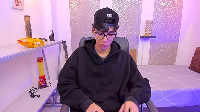 Nikolay Gregori online show from October 21, 2025, 4:57 am