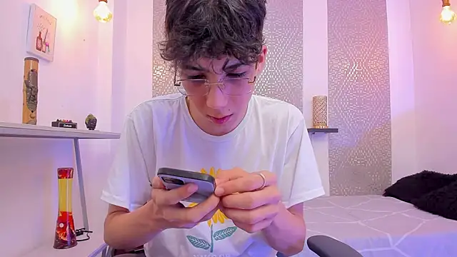 Nikolay Gregori online show from November 11, 2025, 4:23 am