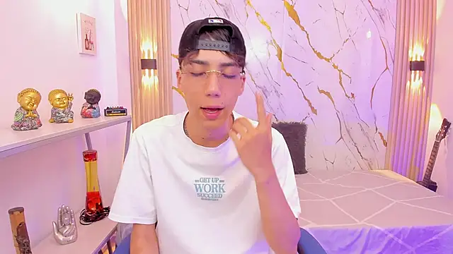 Nikolay Gregori online show from March 16, 2026, 4:18 am