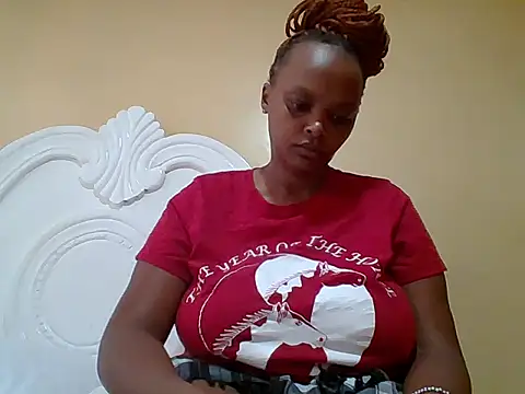 Sexxy-Shie online show from August 5, 2026, 7:44 am