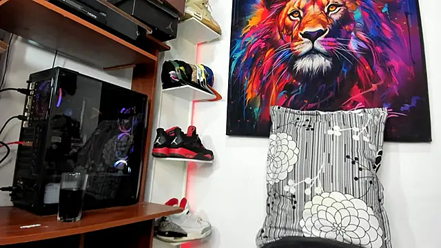 Snapshot of Pantera_black_21 chatting on February 18, 2025, 8:49 am Pantera black 21 online show from February 18, 2025, 8:49 am