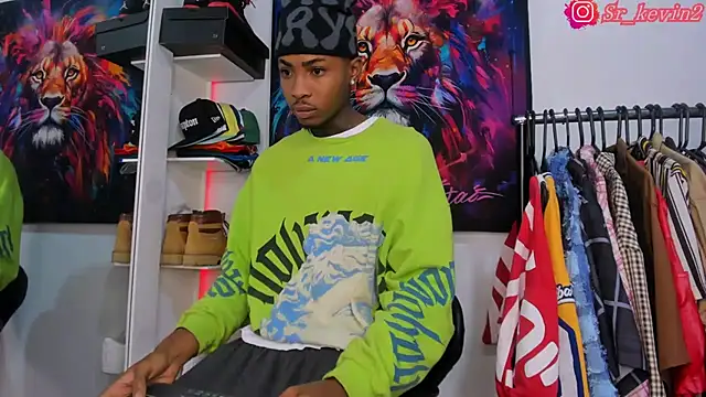 Snapshot of Pantera_black_21 chatting on October 31, 2025, 9:10 am Pantera black 21 online show from October 31, 2025, 9:10 am