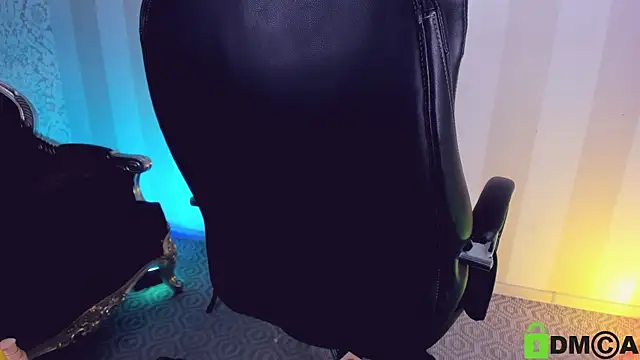 Snapshot of Haley_Gars chatting on December 8, 2024, 7:47 am Haley Gars online show from December 8, 2024, 7:47 am