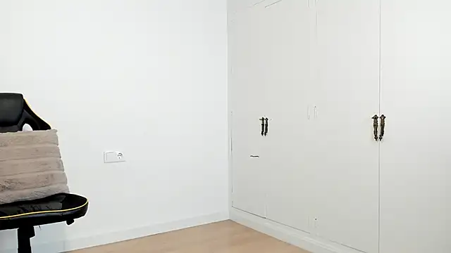 dan01  online show from March 5, 2025, 12:11 pm