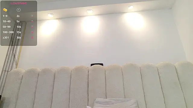 cherrywelll online show from February 11, 2026, 11:21 pm