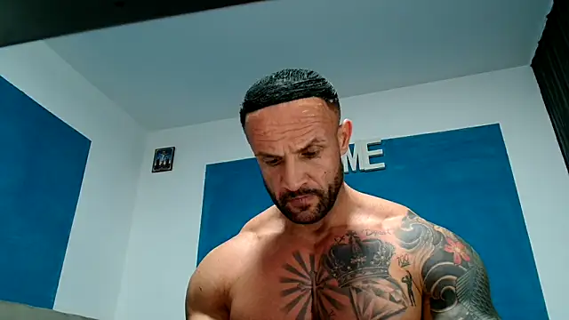 Magnificmuscles89 online show from October 19, 2025, 9:48 pm