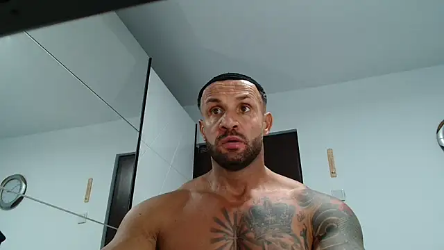 Snapshot of Magnificmuscles89 chatting on May 12, 2026, 11:51 am Magnificmuscles89 online show from May 12, 2026, 11:51 am