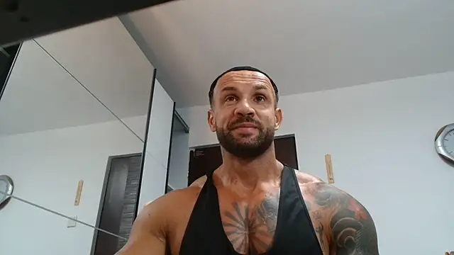 Snapshot of Magnificmuscles89 chatting on June 8, 2026, 8:58 am Magnificmuscles89 online show from June 8, 2026, 8:58 am
