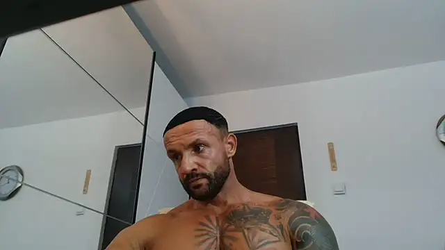 Snapshot of Magnificmuscles89 chatting on June 29, 2026, 9:26 am Magnificmuscles89 online show from June 29, 2026, 9:26 am