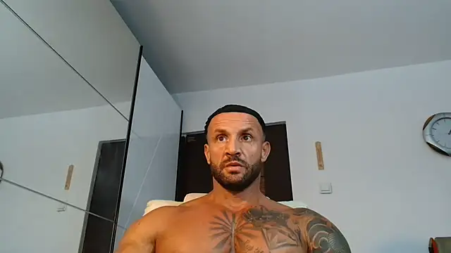 Snapshot of Magnificmuscles89 chatting on July 2, 2026, 10:27 pm Magnificmuscles89 online show from July 2, 2026, 10:27 pm