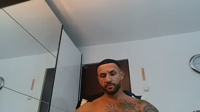 Snapshot of Magnificmuscles89 chatting on July 17, 2026, 3:07 pm Magnificmuscles89 online show from July 17, 2026, 3:07 pm