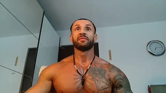 Snapshot of Magnificmuscles89 chatting on July 30, 2026, 4:17 pm Magnificmuscles89 online show from July 30, 2026, 4:17 pm
