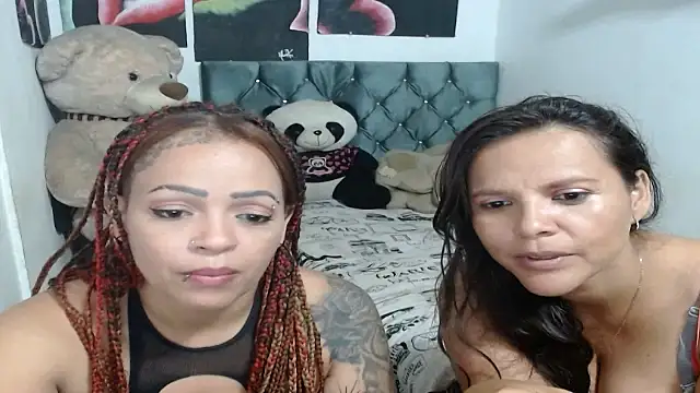 Snapshot of manzanahot9 chatting on January 11, 2025, 12:22 am manzanahot9 online show from January 11, 2025, 12:22 am