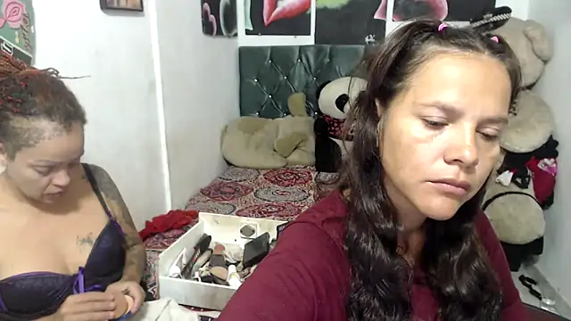 Snapshot of manzanahot9 chatting on February 15, 2025, 7:27 am manzanahot9 online show from February 15, 2025, 7:27 am