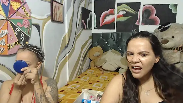 Snapshot of manzanahot9 chatting on November 19, 2025, 10:48 am manzanahot9 online show from November 19, 2025, 10:48 am