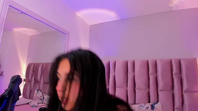 Snapshot of NikyBrookss chatting on September 14, 2025, 12:37 pm NikyBrookss online show from September 14, 2025, 12:37 pm