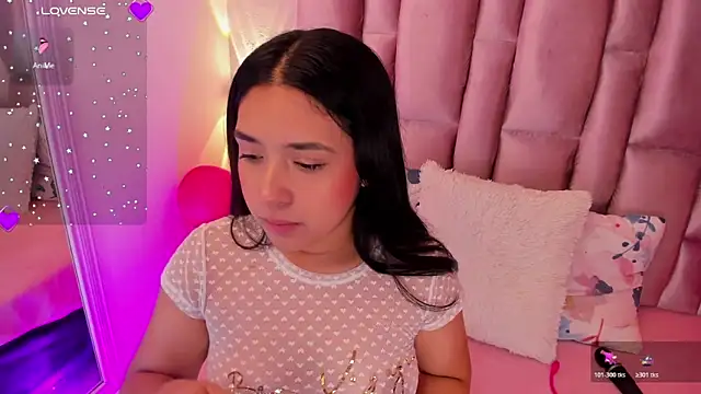 NikyBrookss online show from February 17, 2026, 1:07 pm