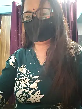 Aishwaryaa 69 online show from September 18, 2025, 9:00 am