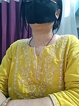 Aishwaryaa 69 online show from June 19, 2026, 2:27 am