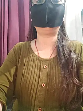 Aishwaryaa 69 online show from July 24, 2026, 2:42 am