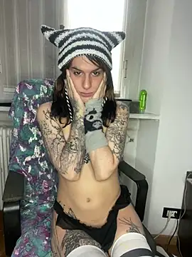 giuli zerozero online show from January 9, 2025, 2:51 pm