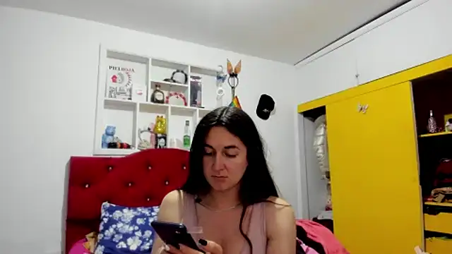 Sweet-Suck69 online show from April 29, 2026, 12:37 am