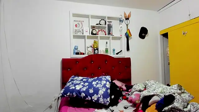 Sweet-Suck69 online show from April 30, 2026, 7:14 am