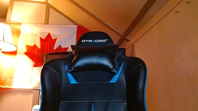 Snapshot of cosmicjones chatting on December 8, 2024, 12:30 pm cosmicjones online show from December 8, 2024, 12:30 pm