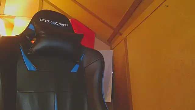 Snapshot of cosmicjones chatting on February 1, 2025, 2:45 pm cosmicjones online show from February 1, 2025, 2:45 pm