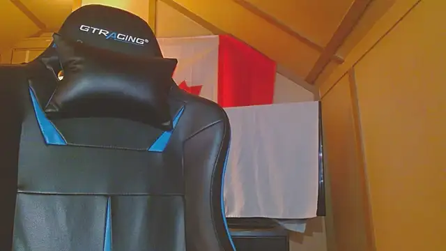 Snapshot of cosmicjones chatting on February 5, 2025, 4:36 pm cosmicjones online show from February 5, 2025, 4:36 pm