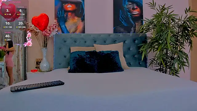 Snapshot of MichelleReys chatting on March 7, 2025, 9:06 pm MichelleReys online show from March 7, 2025, 9:06 pm