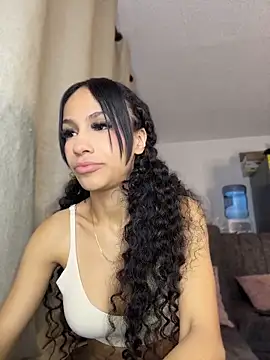 Snapshot of Miaa_love6969 chatting on May 4, 2026, 2:18 am Miaa love6969 online show from May 4, 2026, 2:18 am