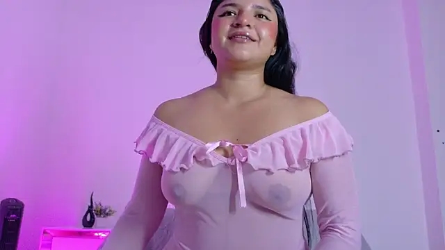 Snapshot of ayheleensexygirl1 chatting on June 13, 2026, 8:40 pm ayheleensexygirl1 online show from June 13, 2026, 8:40 pm