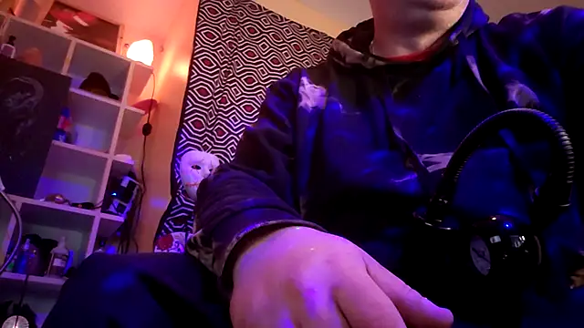 Mic Oxinner online show from October 2, 2025, 9:05 am