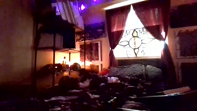 Mic Oxinner online show from November 21, 2025, 5:55 pm