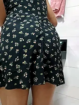 melissa 35  online show from October 31, 2025, 5:58 pm