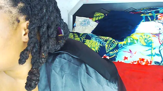 Bulkyyass online show from January 11, 2026, 4:06 am