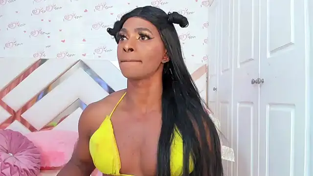 Snapshot of BriggitteEbonny chatting on December 8, 2024, 3:13 pm BriggitteEbonny online show from December 8, 2024, 3:13 pm