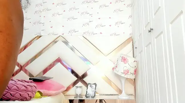 Snapshot of BriggitteEbonny chatting on January 1, 2025, 12:43 am BriggitteEbonny online show from January 1, 2025, 12:43 am