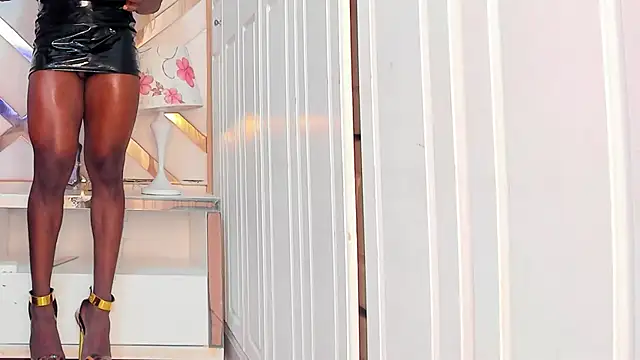 Snapshot of BriggitteEbonny chatting on September 24, 2025, 5:55 am BriggitteEbonny online show from September 24, 2025, 5:55 am