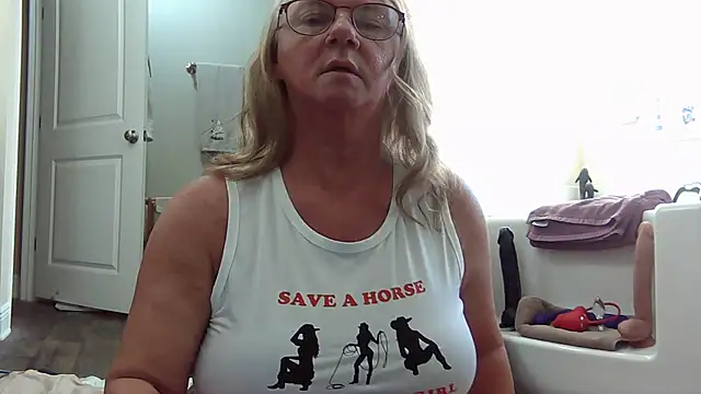 Lollipoplover52 online show from December 6, 2024, 9:46 pm