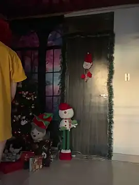 Snapshot of _Artemisa_X chatting on December 9, 2024, 10:30 pm Artemisa X online show from December 9, 2024, 10:30 pm