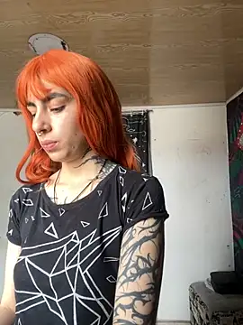 Snapshot of _Artemisa_X chatting on September 9, 2025, 6:29 pm Artemisa X online show from September 9, 2025, 6:29 pm