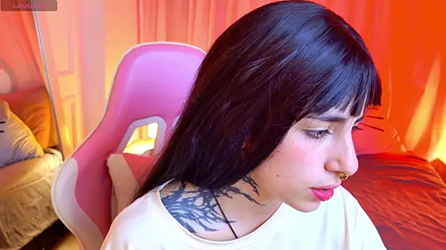 Snapshot of _Artemisa_X chatting on September 26, 2025, 12:42 pm Artemisa X online show from September 26, 2025, 12:42 pm